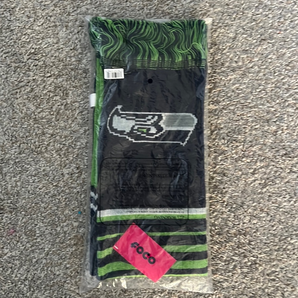 NWT Seattle Seahawks scarf